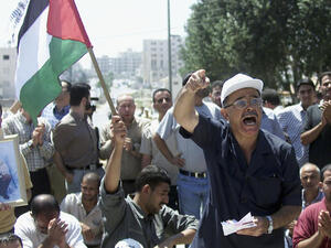 Image of protests in support of hunger-striking Palestinian prisoners in 2004. 2011 is not the first year of protests and
 hunger strikes - but will they be more effective on the back of the Palestinian Spring?