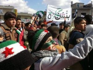 تظاهرة ضد النظام في بنش في محافظة ادلب 
