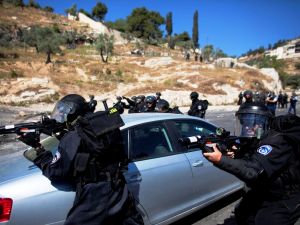 Israelis protest the Palestinian bid to internationally recognized  statehood, and therefore land that they have their own eye on.
Jewish settlers would be denied this under -10%- fraction of historical Palestine land, with any current settlement claims confiscated.