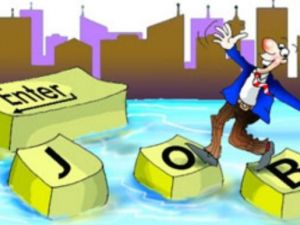 ولمحبّي التكنولوجيا والكومبيوترات، يتقاضى مدير نظم المعلومات والكومبيوتر الذي غالباً ما يكون مسؤول عن السياسة العامة للشركة التي يعمل فيها حوالى الـ 100 ألف دولار في السنة