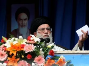المرشد الاعلى للجمهورية الاسلامية الايرانية اية الله علي خامنئي