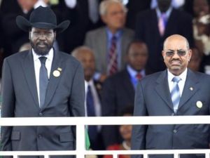 عمر البشير وسلفا كير خلال مراسم الاحتفال باعلان استقلال جنوب السودان
