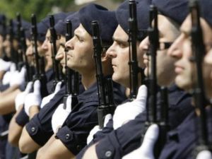 عناصر من قوى الامن اللبناني