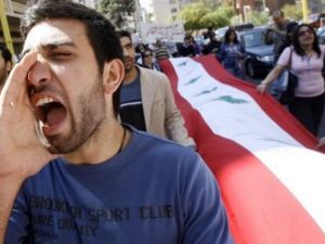 تظاهرة ضد الطائفية في لبنان