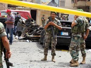 Lebanon security forces stand whilst on duty in Beirut (Image via The Daily Star)
