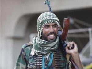 جندي في الجيش الليبي في مدينة الزاوية 
