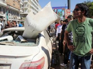 مقتل ضابط امن في انفجار سيارته في بنغازي
