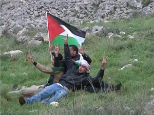 اسرائيل تمنع نشطاء فلسطينيين من اقامة قرية جديدة