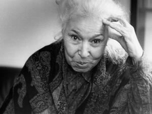 Mother of the Arab feminist female writers: Nawal El Sadaawi is one of the female Arab writers in this countdown. (Image source: "mariellanicole.blogspot.com")