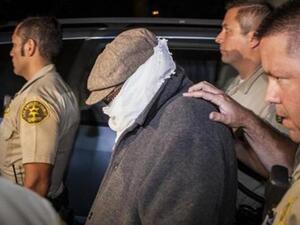 نيقولا باسيلي خلال نقله من منزله في لوس انجليس