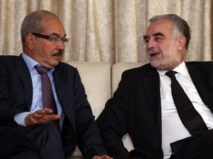 اوكامبو يتحدث الى وزير العدل الليبي محمد العلاقي