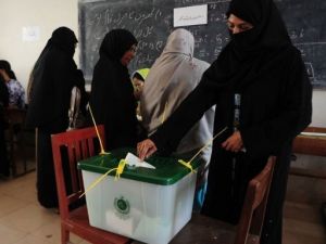 مشاركة قوية رغم سقوط 18 قتيلا
