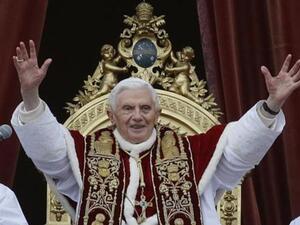Pope Benedict XVI declaims to his Christmas audience