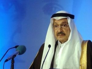 الامير طلال بن عبد العزيز الاخ غير الشقيق للعاهل السعودي الملك عبد الله