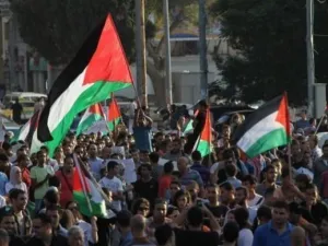 وقف الاحتجاجات ضد ارتفاع الاسعار بالضفة حتى الاحد  