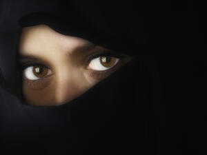 An undercover UK investigation revealed that Imams at some of Britain's biggest mosques were willing to marry off girls as young as 14. (Shutterstock)