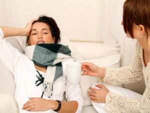 المرض أمر عشوائي وغير عادل، وأمامه يشعر كثير منا بأنه معقود اللسان، أو قد يتفوه بشكل مفاجئ بكلام يمكن أن يتسبب بإزعاج أصدقائنا دون قصد