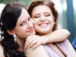 أبرز 7 نصائح لمكياج أخت العروس