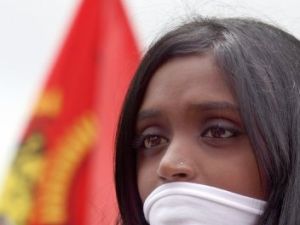 مشاركة في تظاهرة للجالية السريلانكية التاميل في باريس
