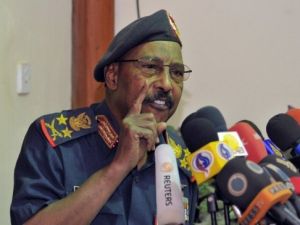 وزير الدفاع السوداني عبد الرحيم محمد حسين