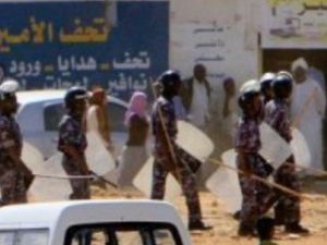 افراد من الشرطة السودانية في الخرطوم 