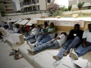 21 سودانيا في لبنان مضربون عن الطعام 