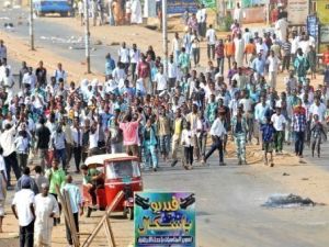 متظاهرون في الخرطوم