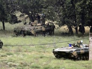 دبابات خلال اقتحامها لاحد المدن السورية