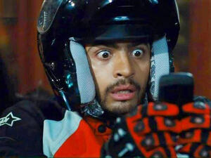 Eek! Where is everybody?! Tamer calls his agent! (Image: Facebook)