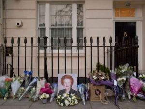 تحية اخيرة مثيرة للجدل الى المراة الحديدية