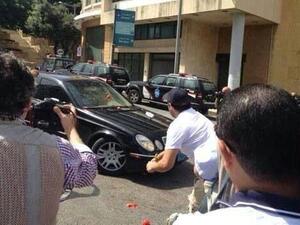 Disgruntled Lebanese chucked tomatoes at their MPs to stop them from voting but to no avail. (pic courtesy of LBCi News)