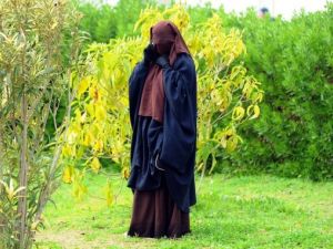 تونسية منقبة