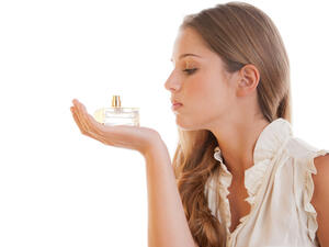 خطوات بسيطة تجعل جسمك كالفواحة العطرة لمدة يوم ونصف 