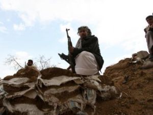 44 قتيلا بهجوم للقاعدة على ثكنة عسكرية جنوب اليمن 