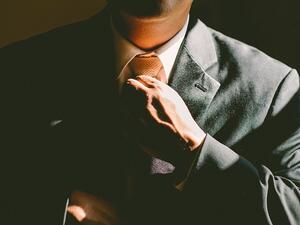You can't be a good salesperson unless you know the product you're representing. (Pixabay)