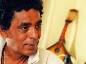 الفنان محمد منير