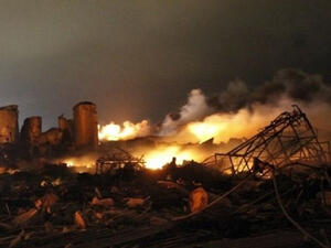 الدفاع الجوي للنظام السوري “دمر أكثر من 30 من الصواريخ المجنحة والقنابل الموجهة