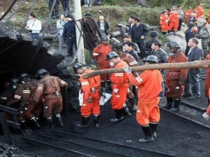 سقوط قتلى بانهيار منجم فحم وسط الصين
