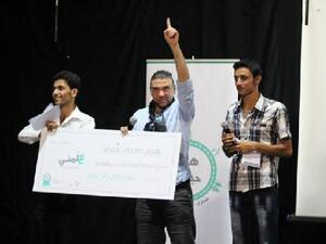 تكريم 100 طالبو سوري انهو الثانوية العامة رغم الوضع المزري الذي يعيشونه 