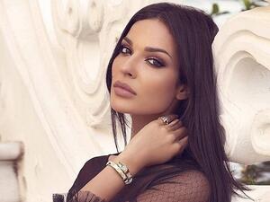 النجمة اللبنانية نادين نسيب نجيم