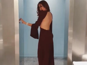 Tafesh posted a video in which she is wearing a dress that reveals her back (Source: nesreentafesh - Instagram)