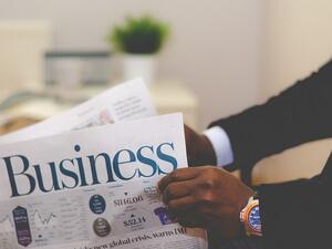 Financial brokers are at their best when they’re in tune with the markets. (File photo)