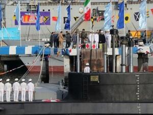 الرئيس حسن روحاني يشارك في احتفال في مرفأ بندر عباس في جنوب ايران لوضع غواصة جديدة في الخدمة
