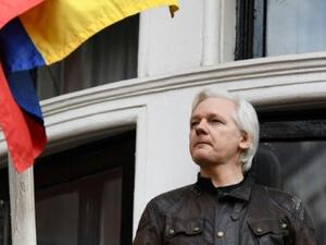 جوليان أسانج مؤسس ويكيليكس