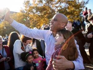 السناتور كوري بوكر