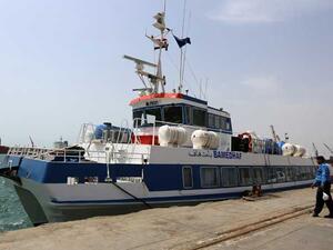  الاعتداء على اللنش القاطر، والذي يعمل في مجال نقل المساعدات الانسانية والاغاثية 