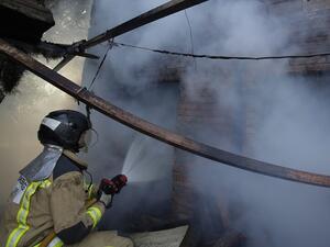 انفجار داخل منشأة لتخزين الألعاب النارية ببلدة توي 