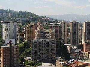 نتائج الاستطلاع الأخير الذي أجرته مؤسسة Hinterlaces، أعطى 48% من الأصوات للرئيس الحالي مادورو