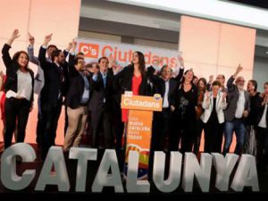 البرلمان الكاتالوني يتخذ قرار الاستقلال عن اسبانيا