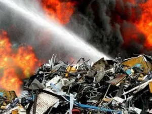 الحريق شب في الساعات الأولى من صباح السبت في مدينة تشينغيوان